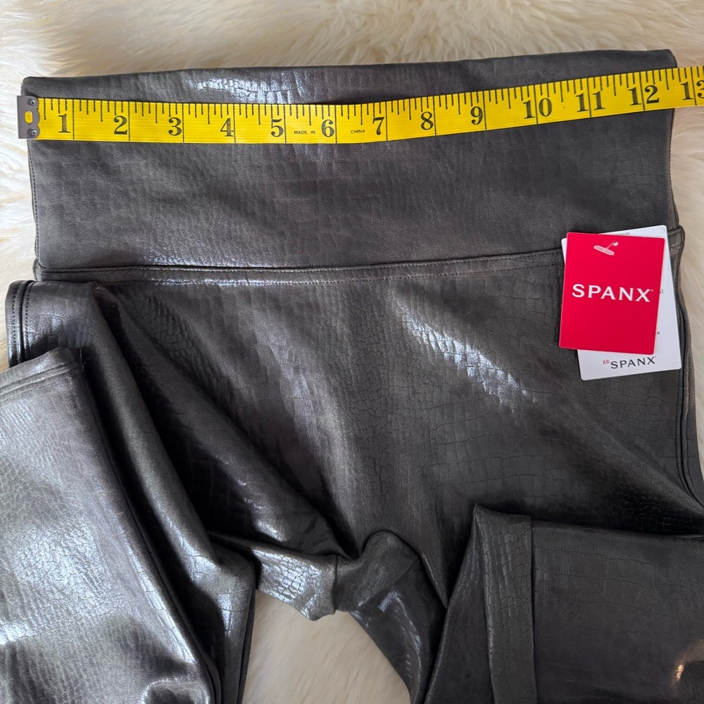 NWT Spanx Faux Leather Croc Olive Shine Leggings Womens Sz Small - Picture 10 of 12